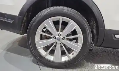 Ford Explorer 2019 2.3 автомат (гидро), миниатюра 5