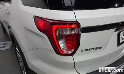 Ford Explorer 2019 2.3 автомат (гидро), миниатюра 9