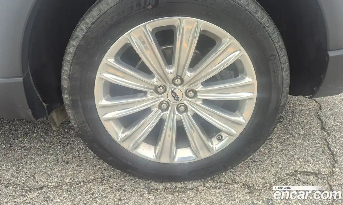 Ford Explorer 2019 2.3 автомат (гидро), фото 7