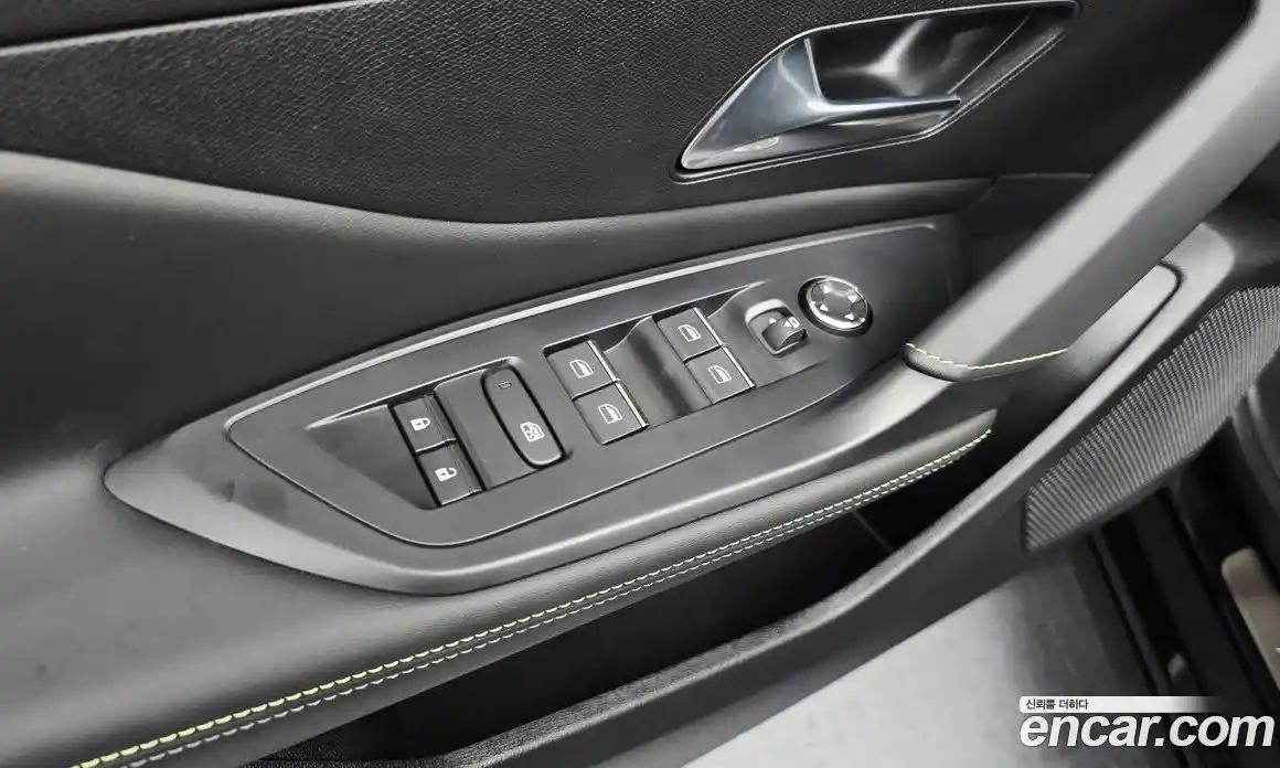 Peugeot 408 2024 1.2 автомат (гидро), фото 21