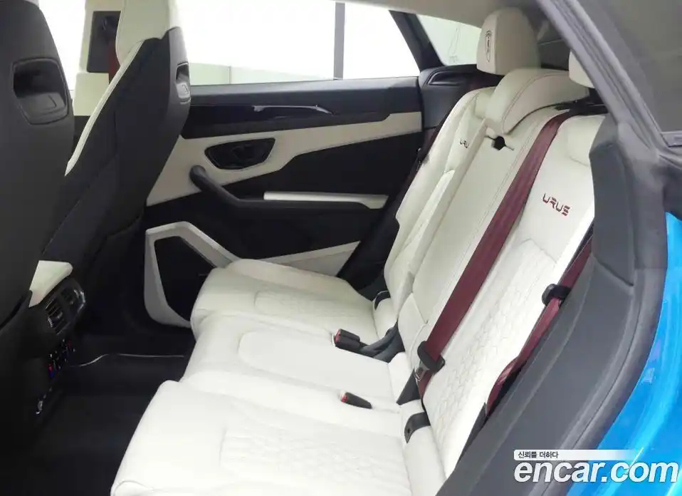 Lamborghini Urus 2023 4.0 гидро, фото 9