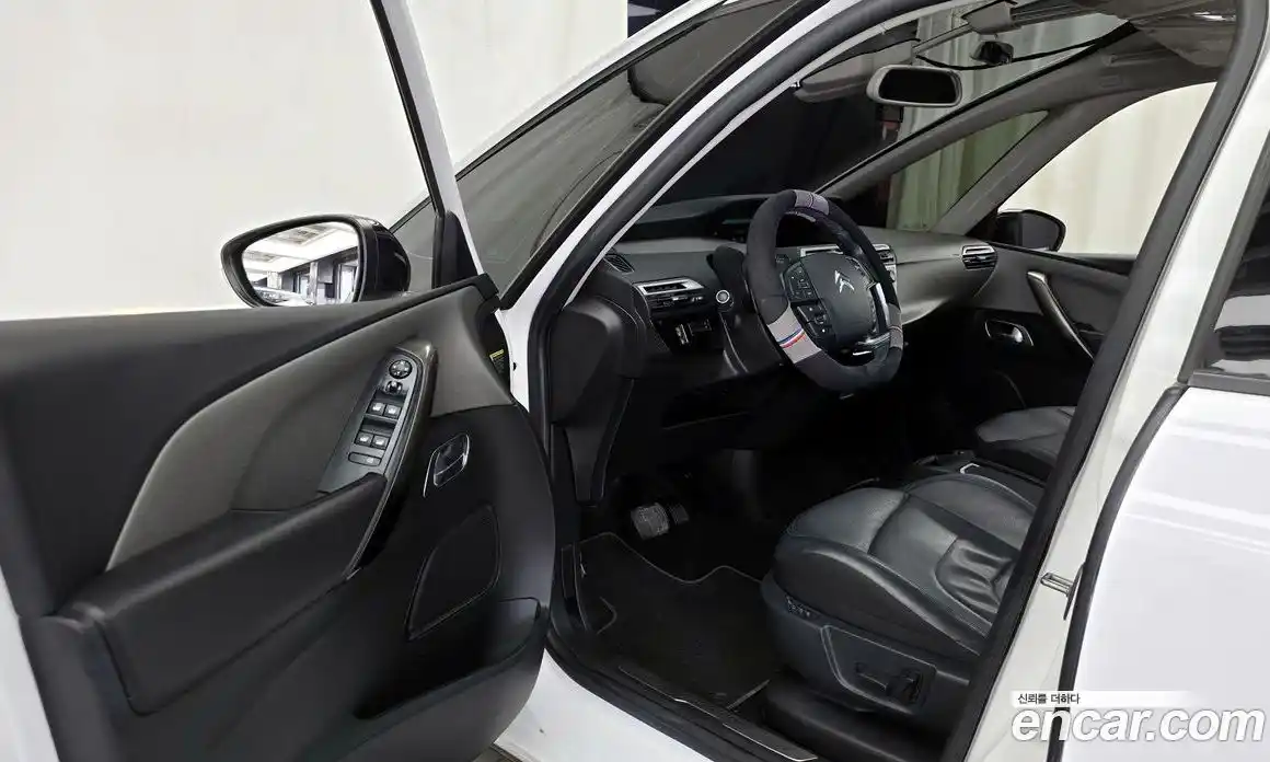 Citroen C4 Spacetourer 2021 1.5 гидро, фото 10
