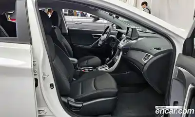 Hyundai Avante 2011 1.6 автомат (гидро), миниатюра 11