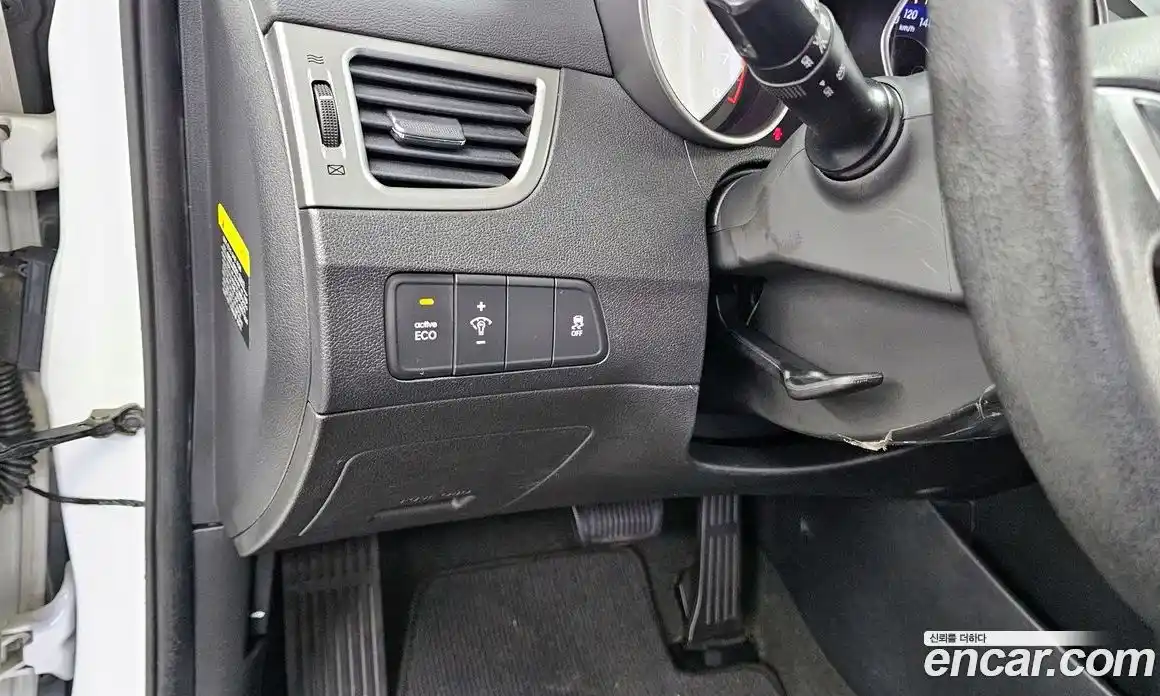 Hyundai Avante 2011 1.6 автомат (гидро), фото 16