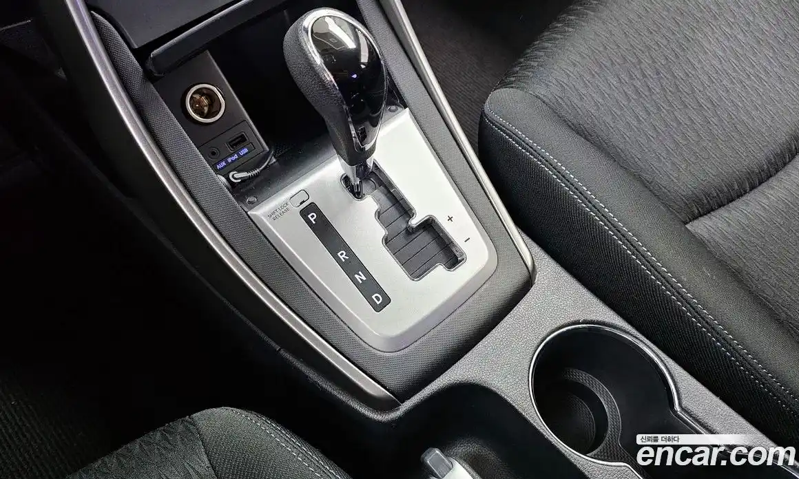 Hyundai Avante 2011 1.6 автомат (гидро), фото 9