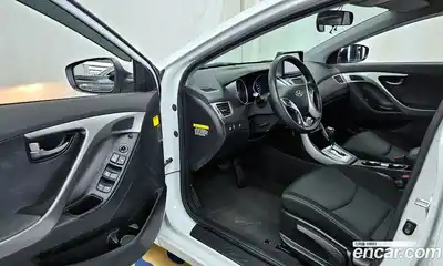 Hyundai Avante 2011 1.6 автомат (гидро), миниатюра 10