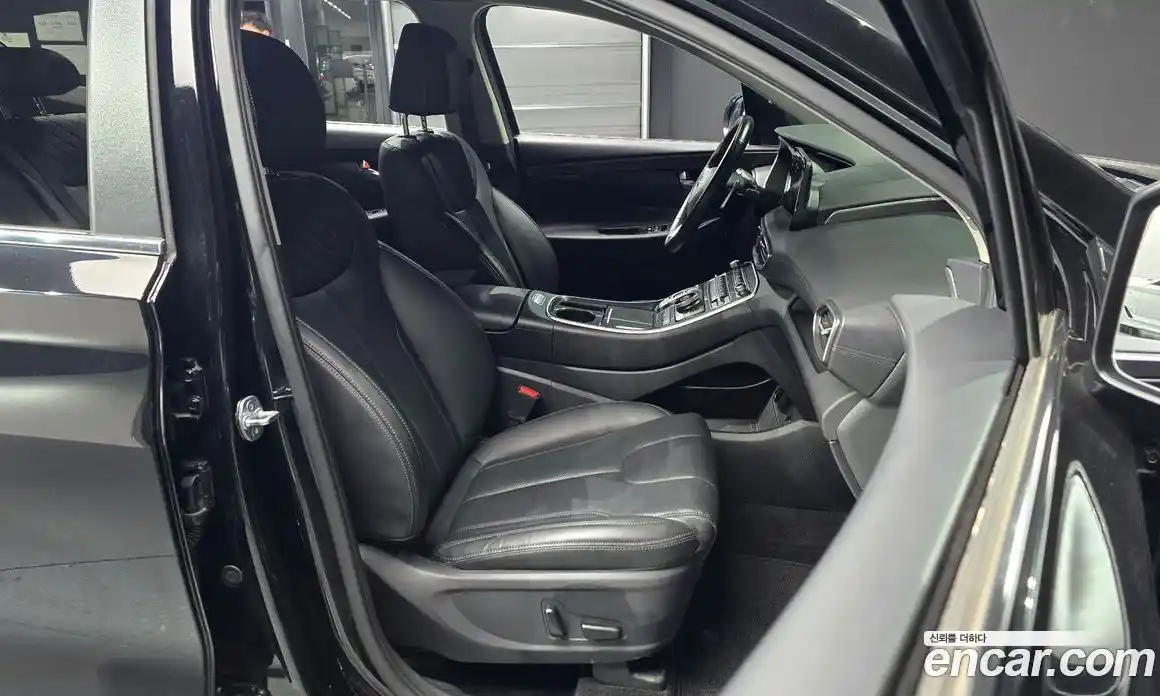 Hyundai Santa Fe 2022 2.2 автомат (гидро), фото 10