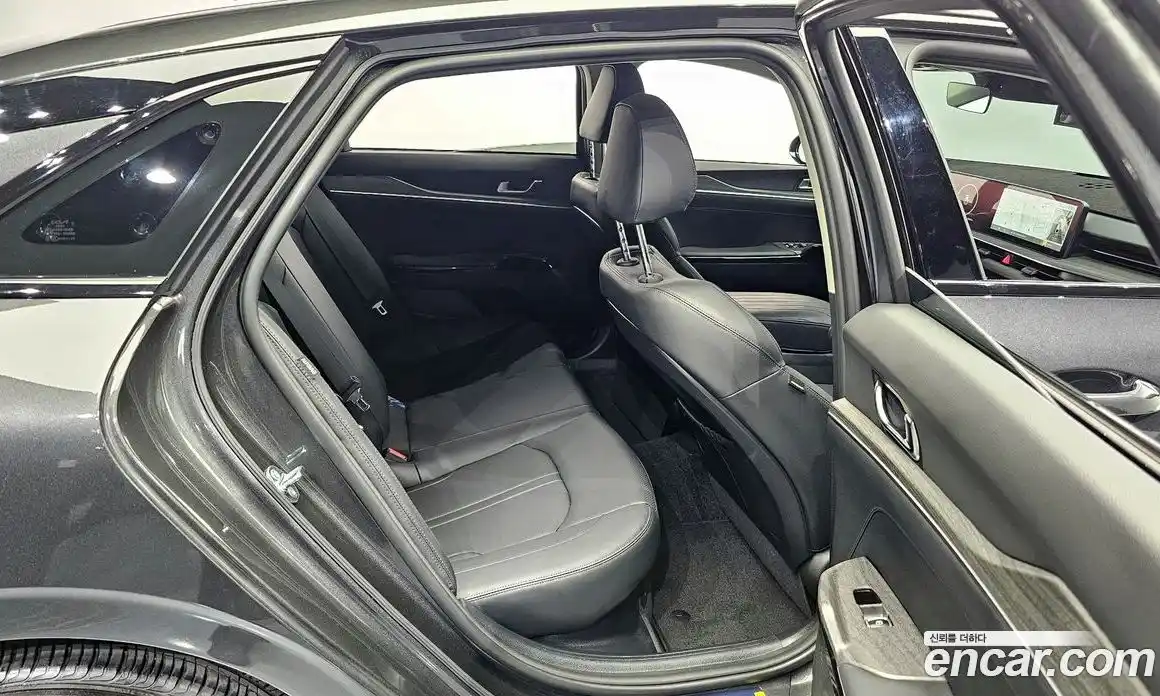 Kia K5 (Optima) 2025 2.0 автомат (гидро), фото 12