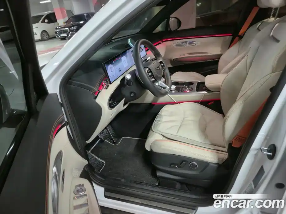 Genesis GV70 2026 2.5 автомат (гидро), фото 8