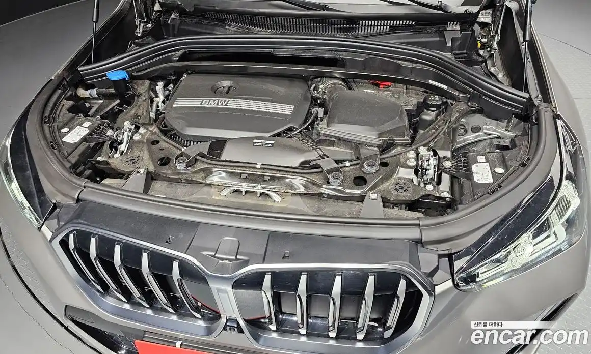 BMW X1 2024 2.0 автомат (гидро), фото 6