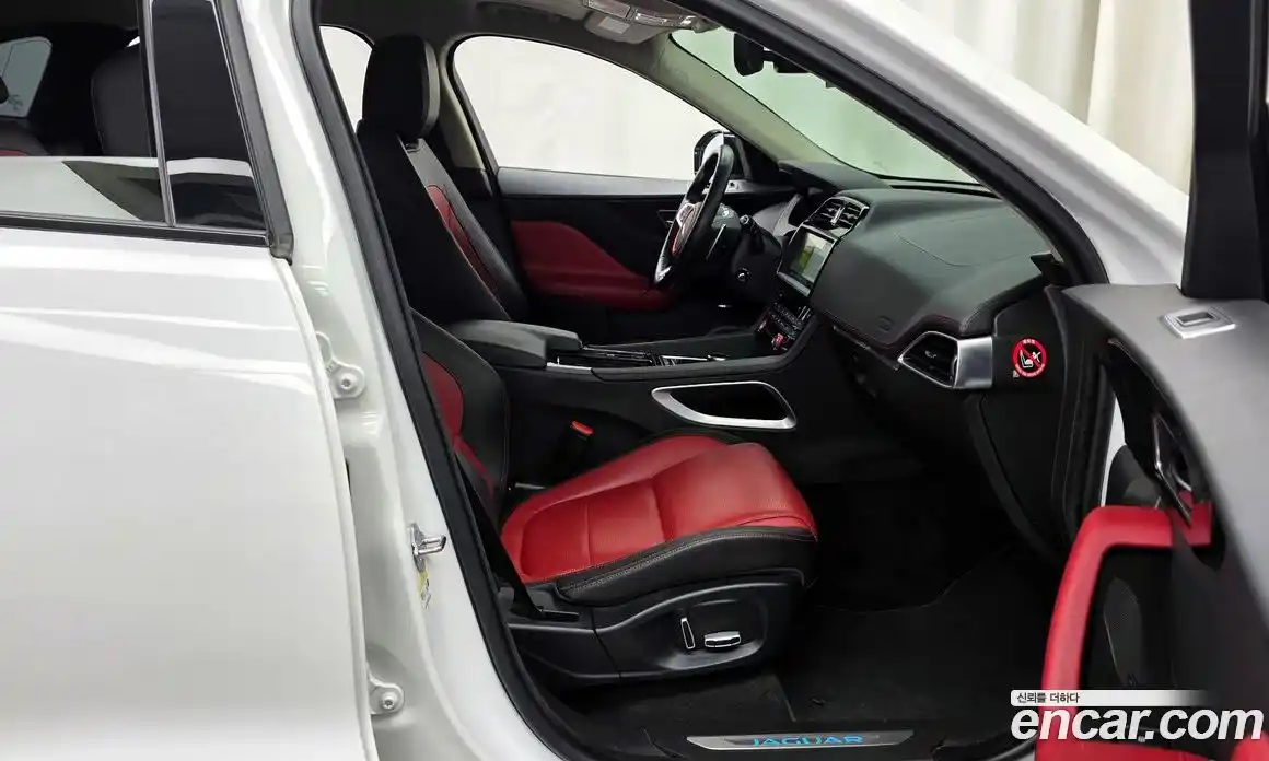 Jaguar F-Pace 2019 2.0 гидро, фото 17