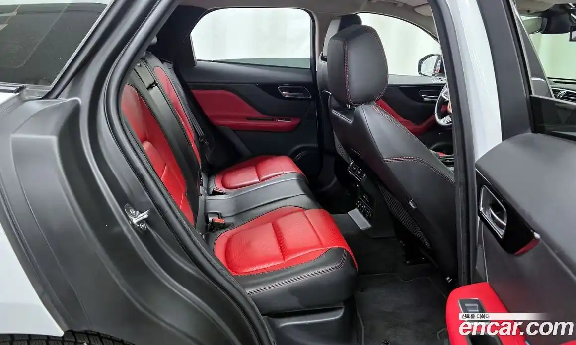 Jaguar F-Pace 2019 2.0 гидро, фото 18