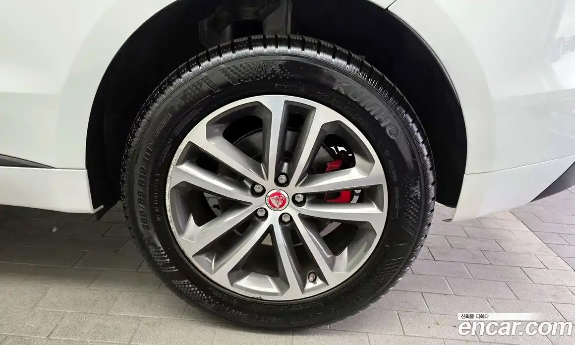 Jaguar F-Pace 2019 2.0 гидро, фото 7