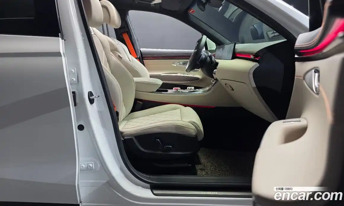 Genesis GV70 2024 2.5 автомат (гидро), фото 10