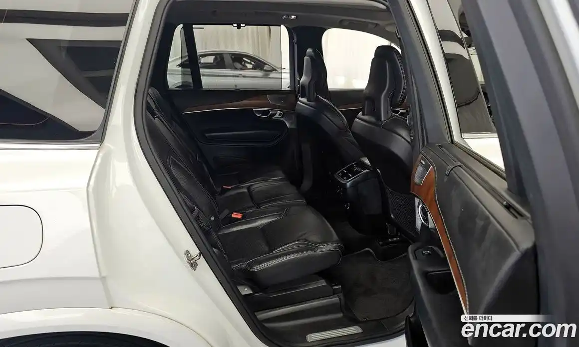 Volvo XC90 2017 2.0 автомат (гидро), фото 18