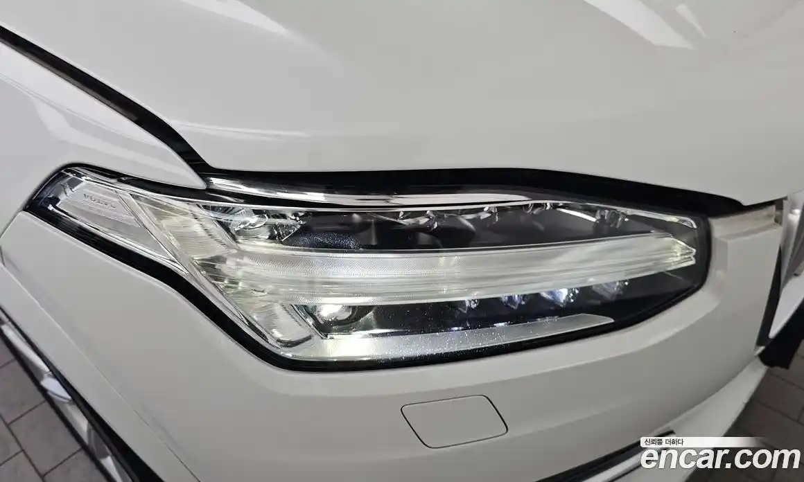Volvo XC90 2017 2.0 автомат (гидро), фото 8