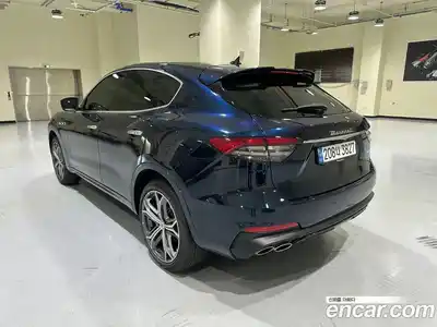 Maserati Levante 2023 3.0 гидро, миниатюра 2
