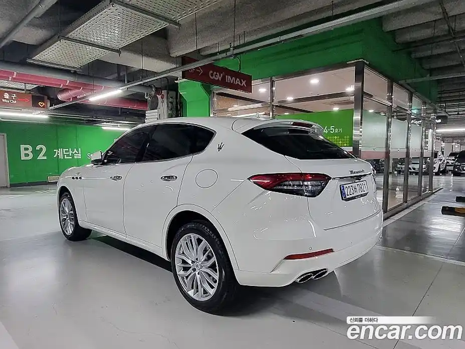 Maserati Levante 2022 2.0 гидро, фото 3