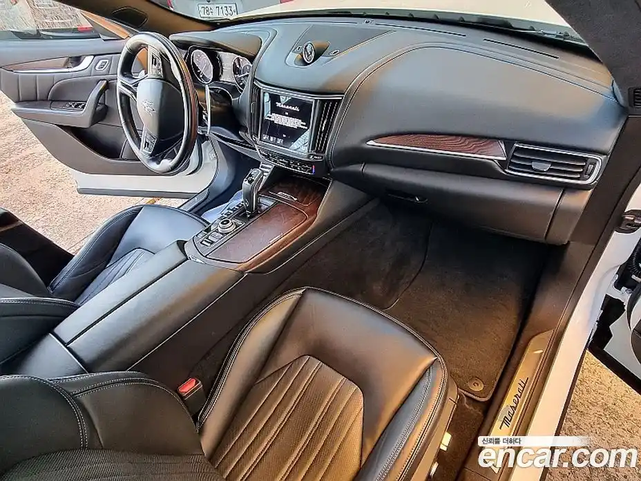 Maserati Levante 2022 2.0 гидро, фото 6