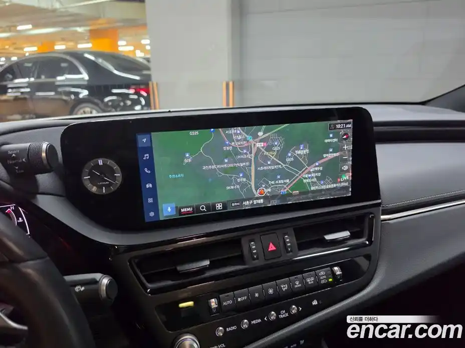 Lexus ES 2025 2.5 вариатор, фото 13
