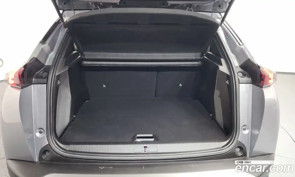 Peugeot 2008 2021 0.1 автомат (гидро), фото 20
