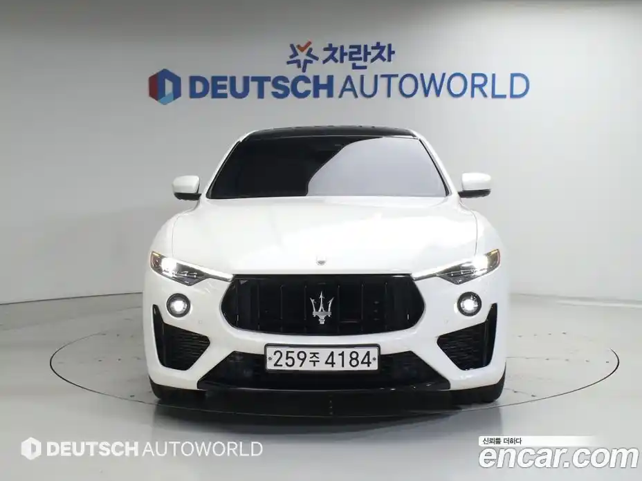 Maserati Levante 2020 3.0 гидро, фото 3