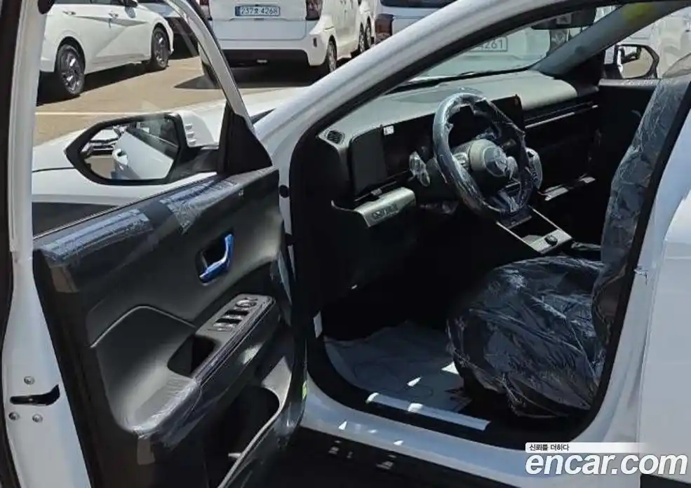 Hyundai Kona 2026 1.6 автомат (гидро), фото 4