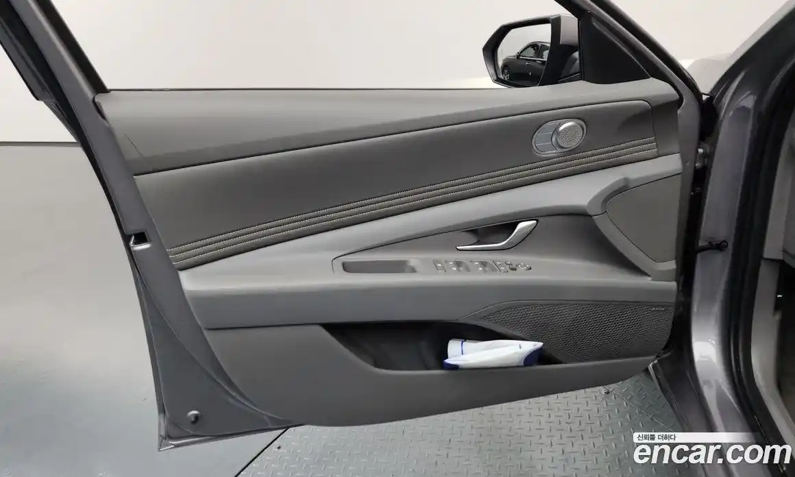 Hyundai Avante 2025 1.6 автомат (гидро), фото 14