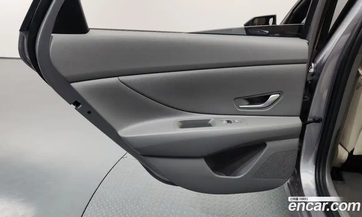 Hyundai Avante 2025 1.6 автомат (гидро), фото 15