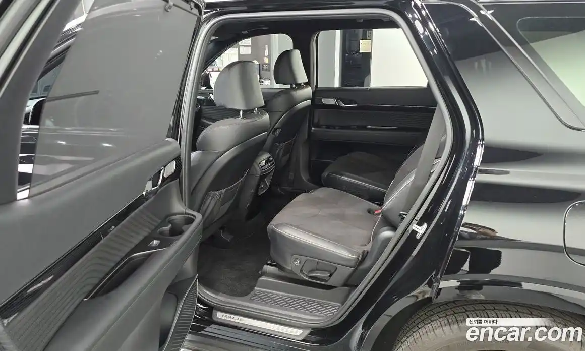 Hyundai Palisade 2023 2.2 автомат (гидро), фото 11