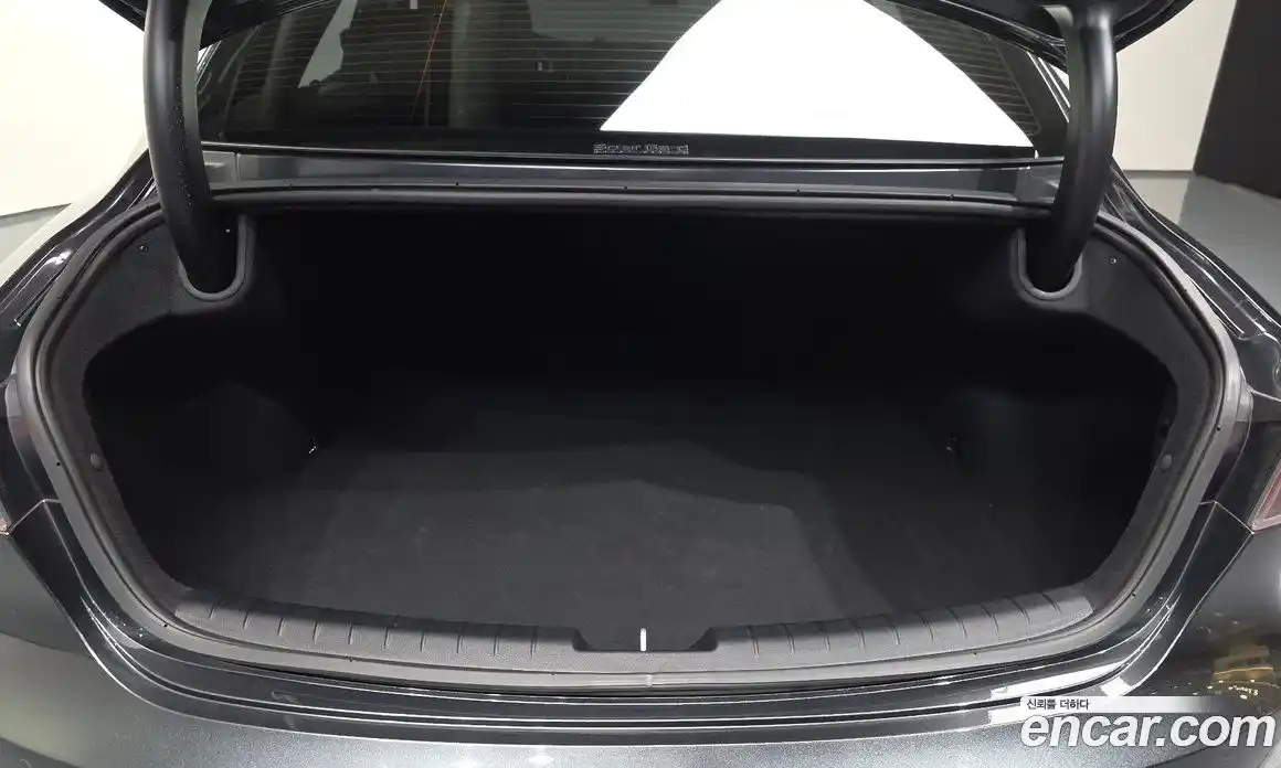 Hyundai Grandeur 2021 3.3 автомат (гидро), фото 26