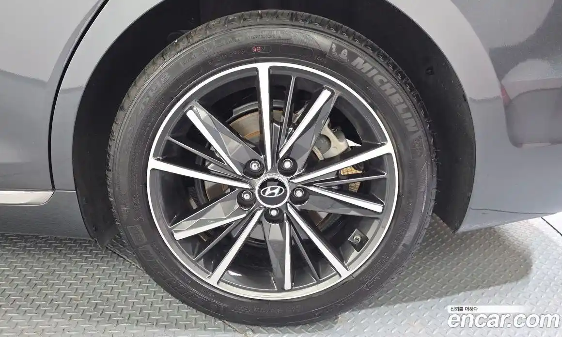 Hyundai Grandeur 2021 3.3 автомат (гидро), фото 7