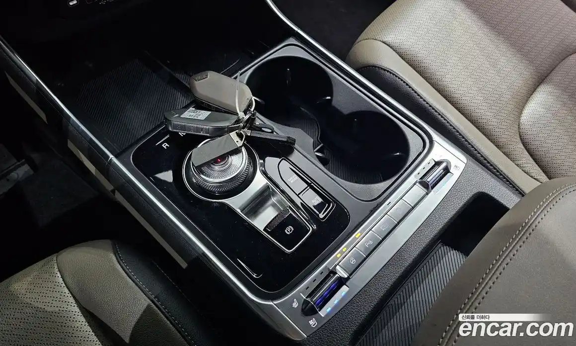 Kia Carnival 2024 2.2 автомат (гидро), фото 9