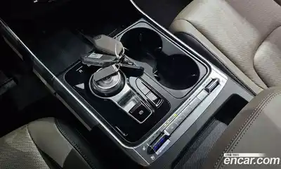 Kia Carnival 2024 2.2 автомат (гидро), миниатюра 9