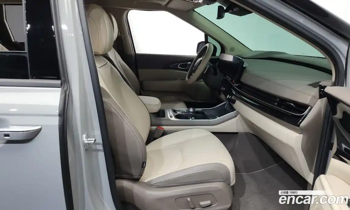 Kia Carnival 2023 2.2 автомат (гидро), фото 16