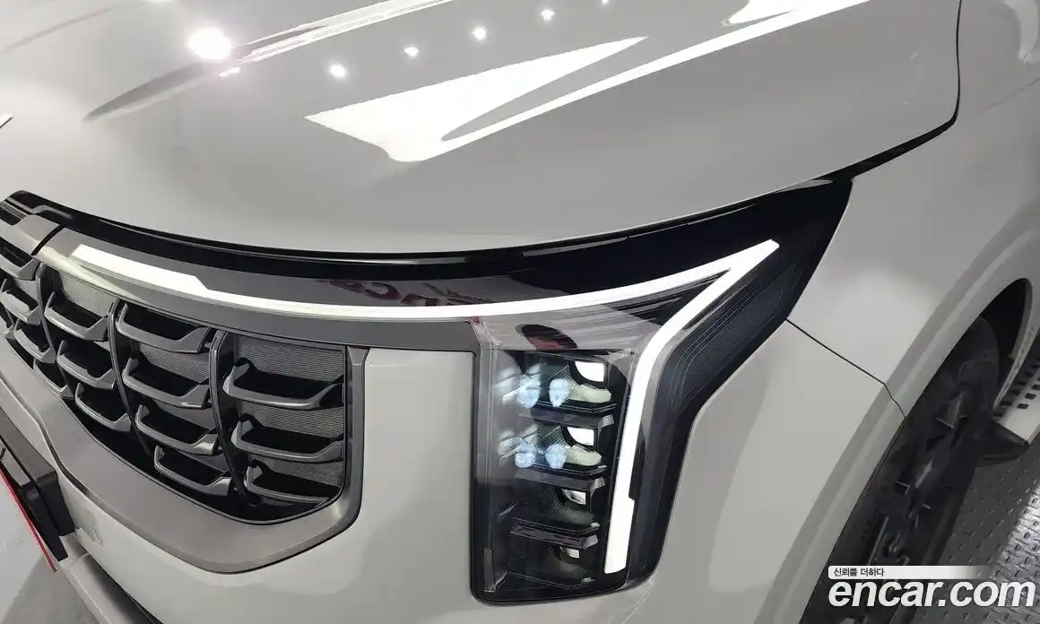 Kia Carnival 2023 2.2 автомат (гидро), фото 8