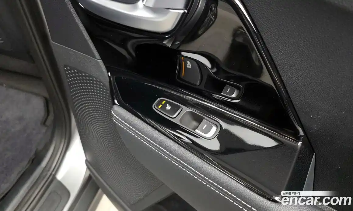 Kia Niro 2021 0.2 автомат (гидро), фото 25