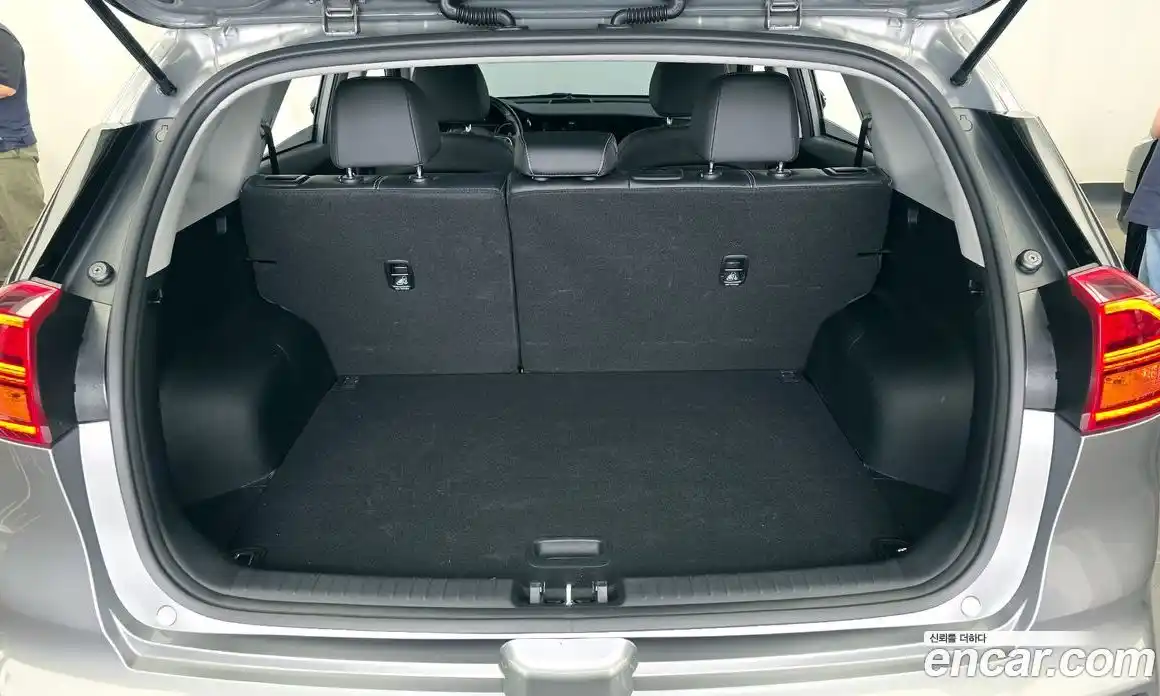 Kia Niro 2021 0.2 автомат (гидро), фото 26