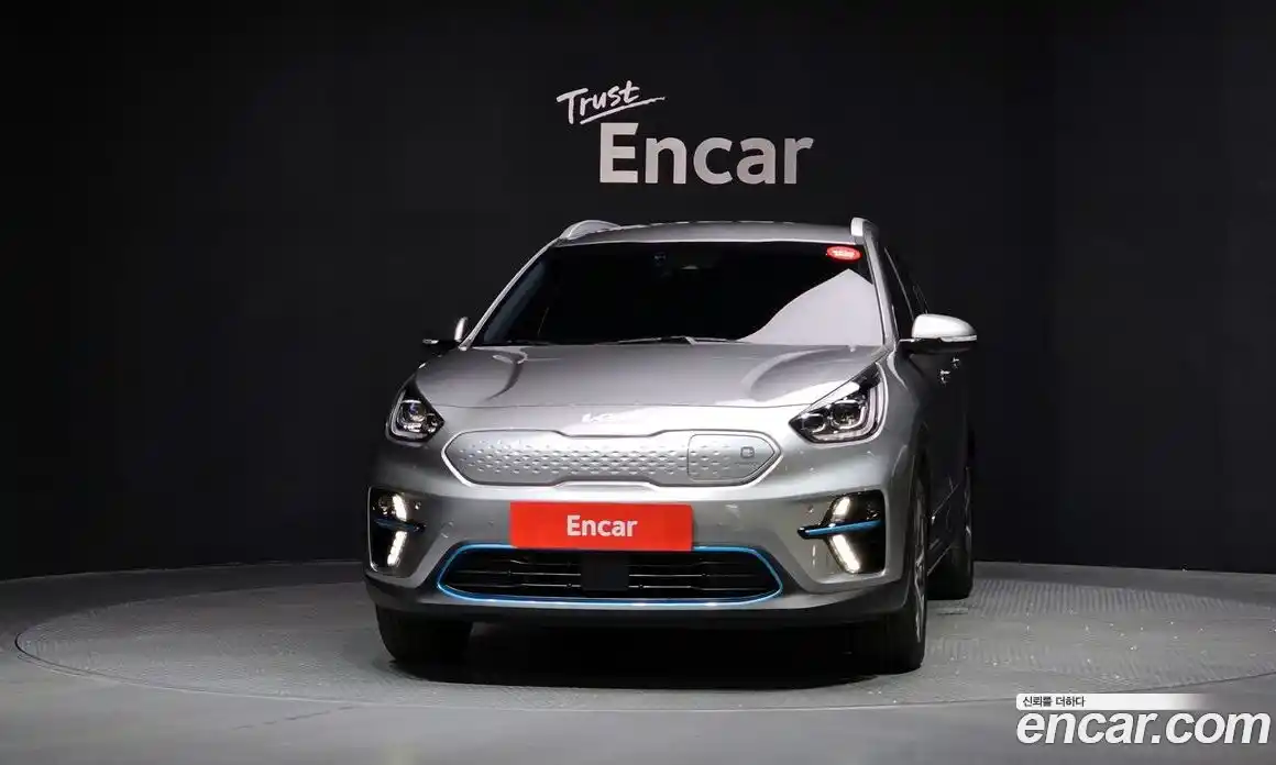 Kia Niro 2021 0.2 автомат (гидро), фото 3
