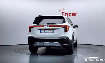 Kia Seltos 2023 2.0 автомат (гидро), миниатюра 4