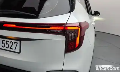 Kia Seltos 2023 2.0 автомат (гидро), миниатюра 9
