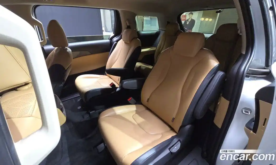 Kia Carnival 2022 2.2 автомат (гидро), фото 18