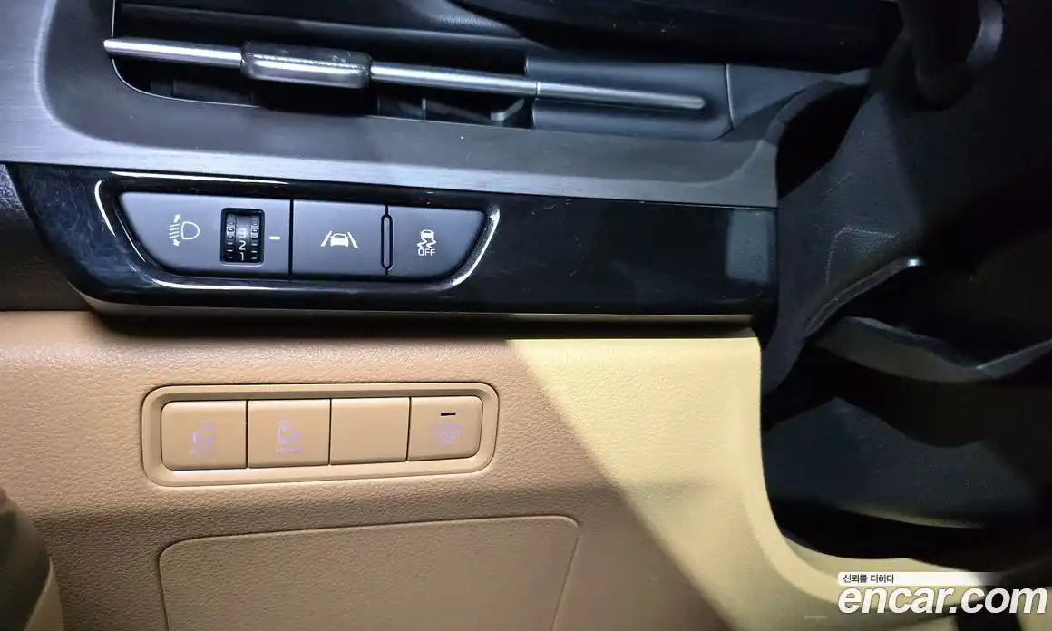 Kia Carnival 2022 2.2 автомат (гидро), фото 23