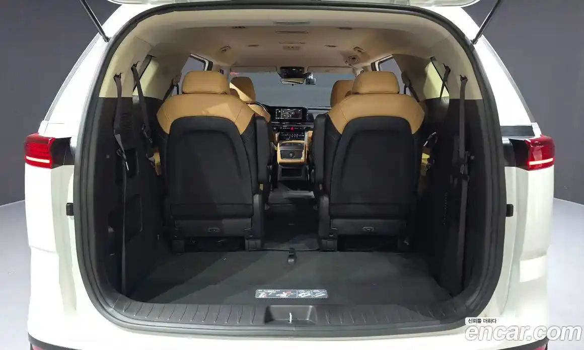 Kia Carnival 2022 2.2 автомат (гидро), фото 26