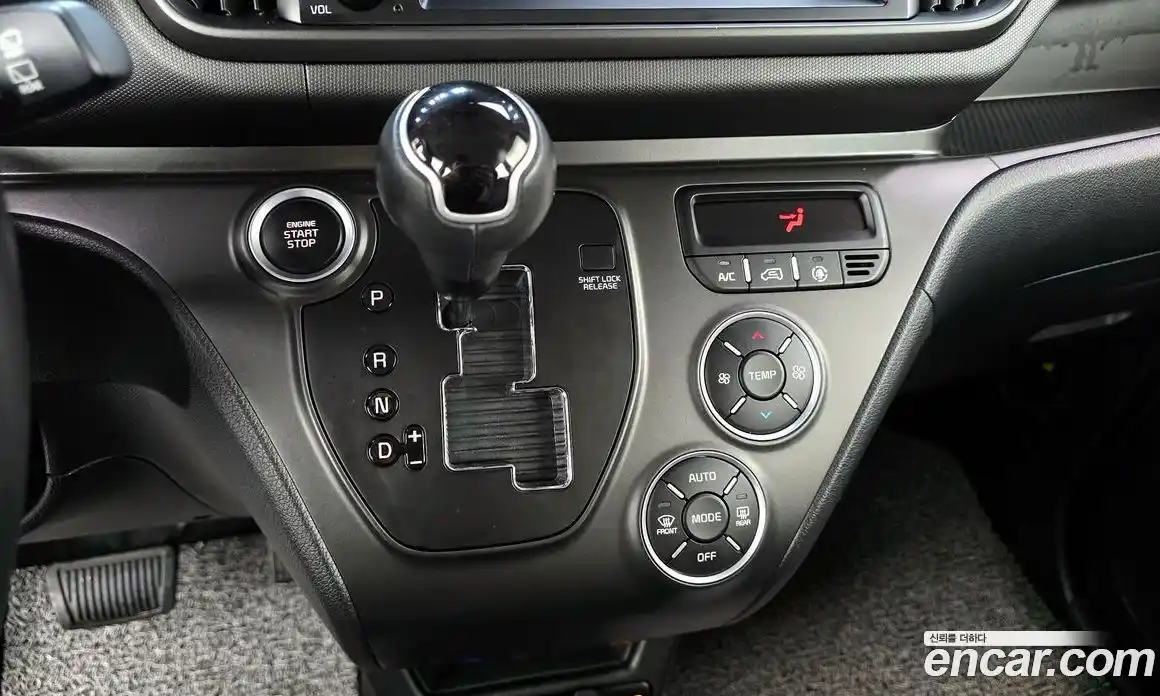 Kia Ray 2023 1.0 автомат (гидро), фото 12