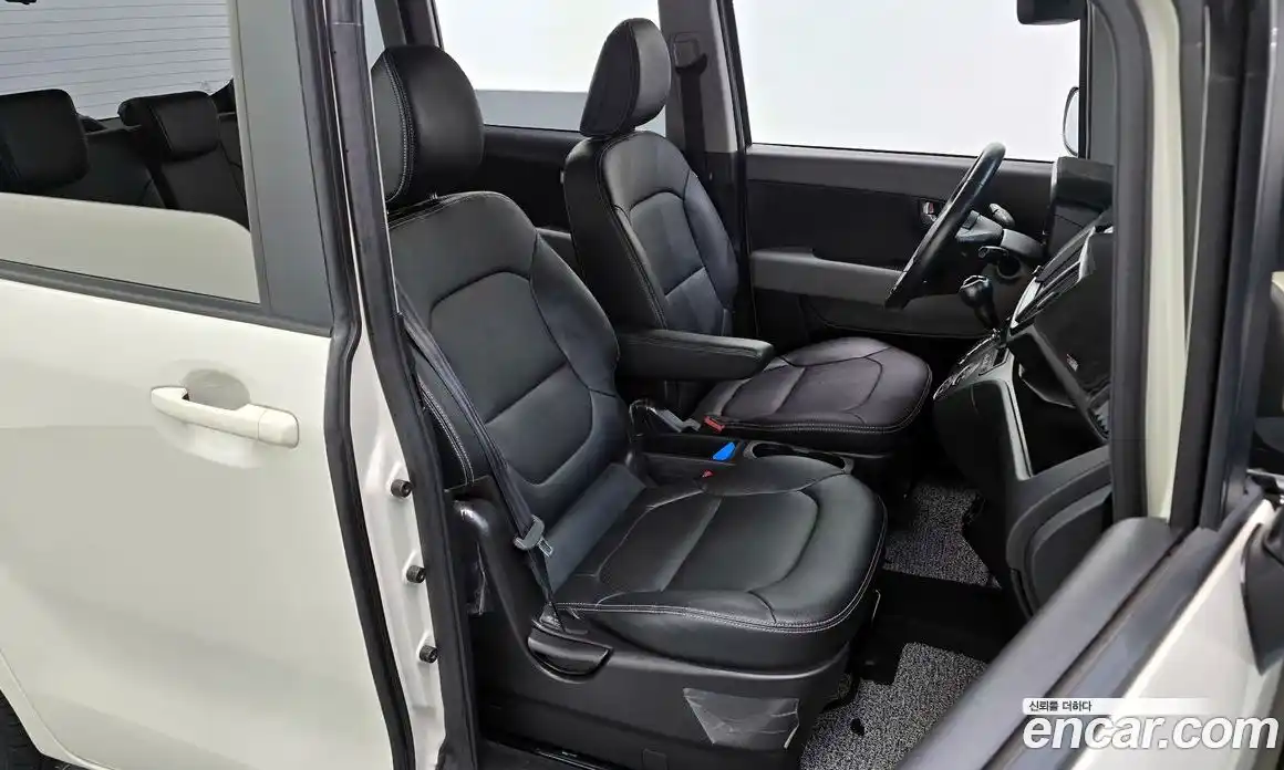 Kia Ray 2023 1.0 автомат (гидро), фото 16