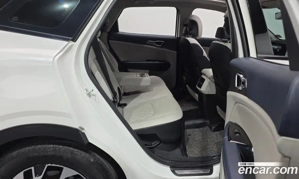 Kia Sportage 2021 1.6 автомат (гидро), фото 17