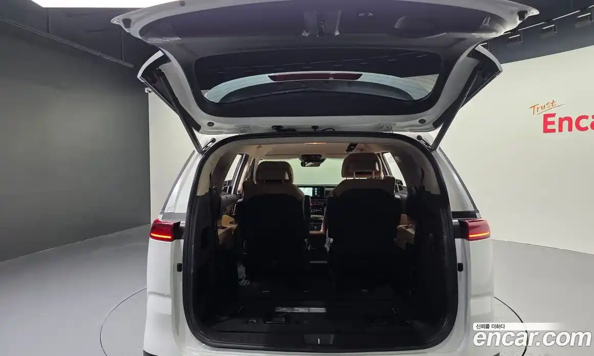 Kia Carnival 2022 3.5 автомат (гидро), фото 34