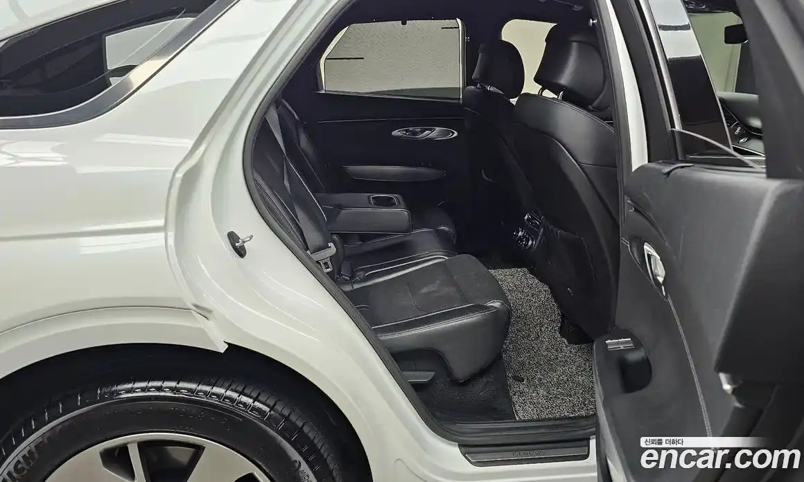 Genesis GV70 2021 2.5 автомат (гидро), фото 17