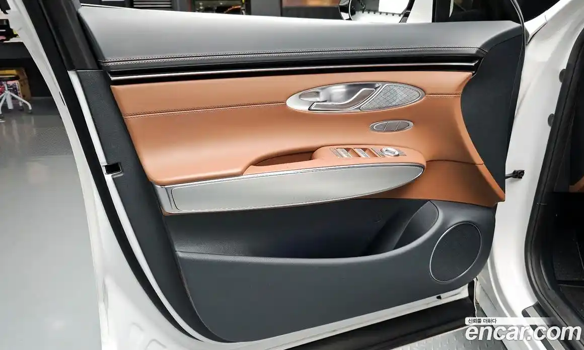 Genesis GV70 2021 2.5 автомат (гидро), фото 14